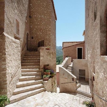 Castello Di Postignano Hotel Sellano Kültér fotó
