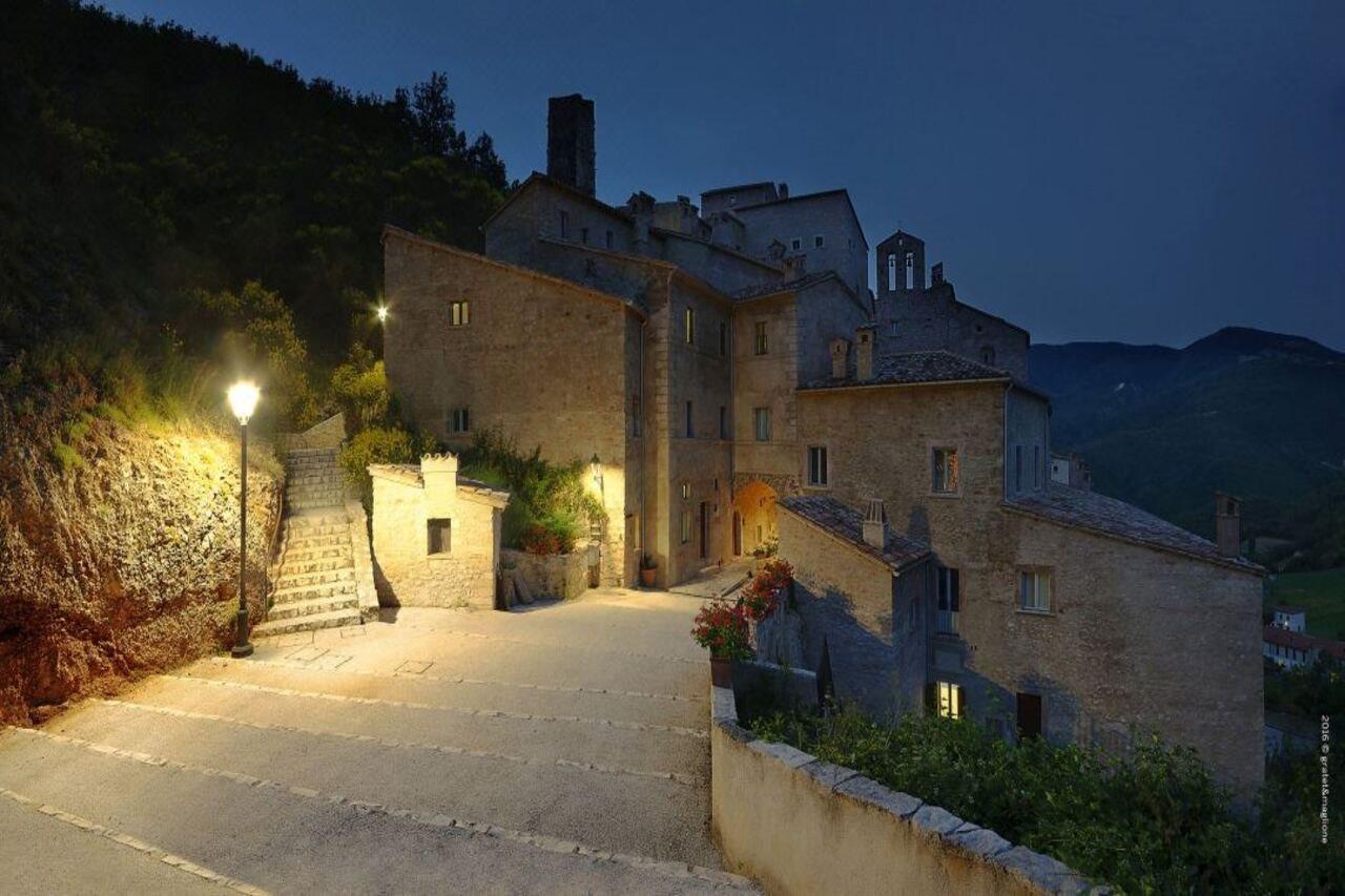 Castello Di Postignano Hotel Sellano Kültér fotó